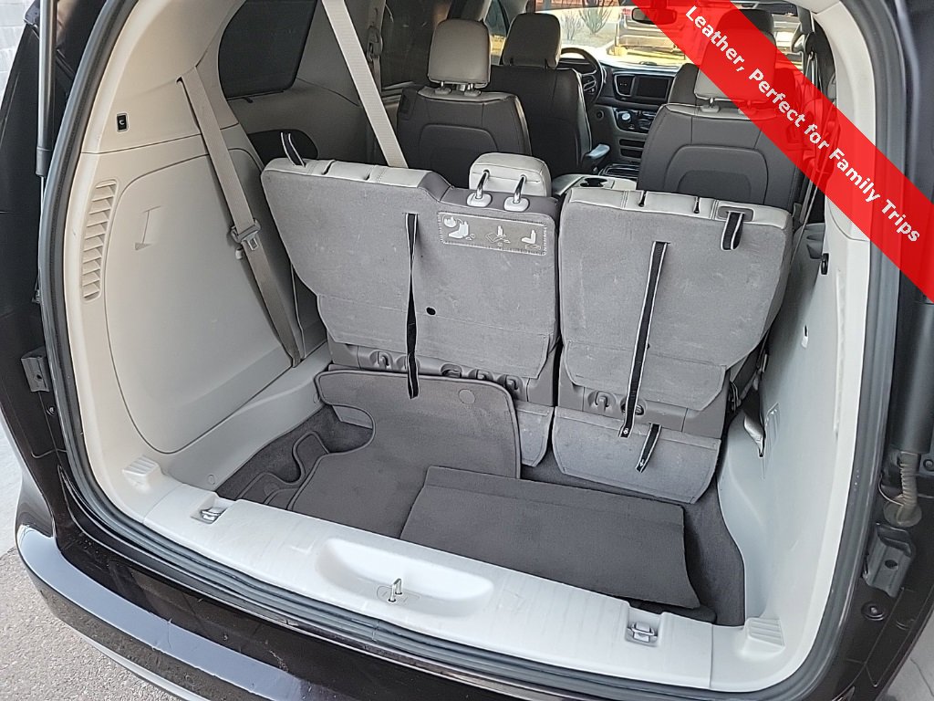 Used 2019 Chrysler Pacifica Touring-L image 14