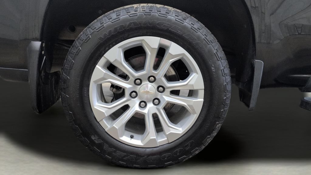 Used 2024 Chevrolet Silverado 1500 LTZ AWD/4WD image 28