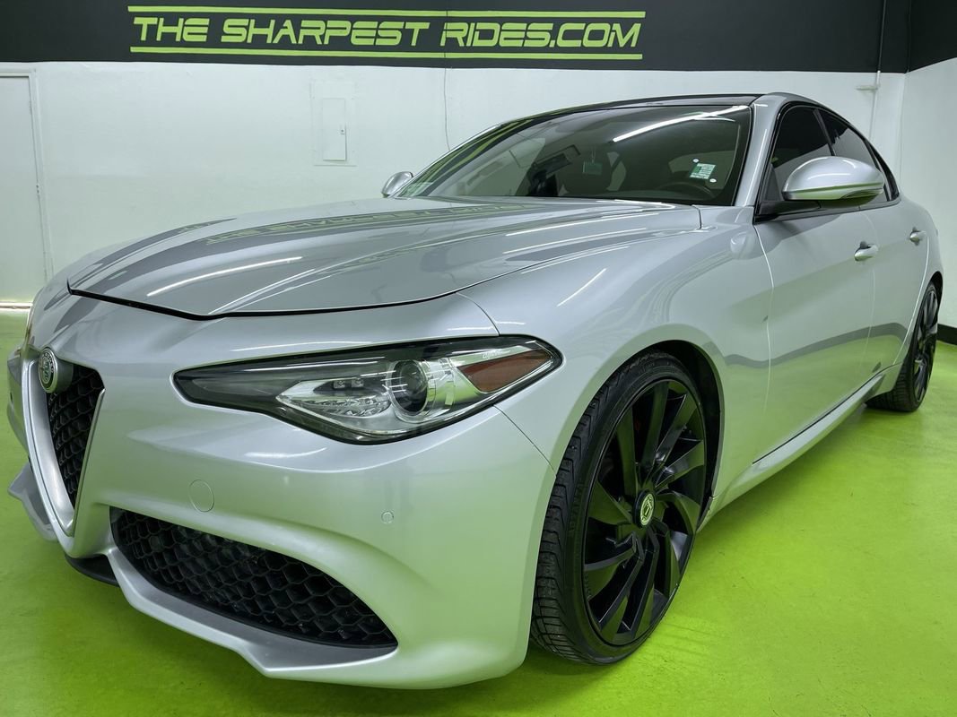 Used 2018 Alfa Romeo Giulia Ti Sport w/ Quick Order Package 22U Sport image 4