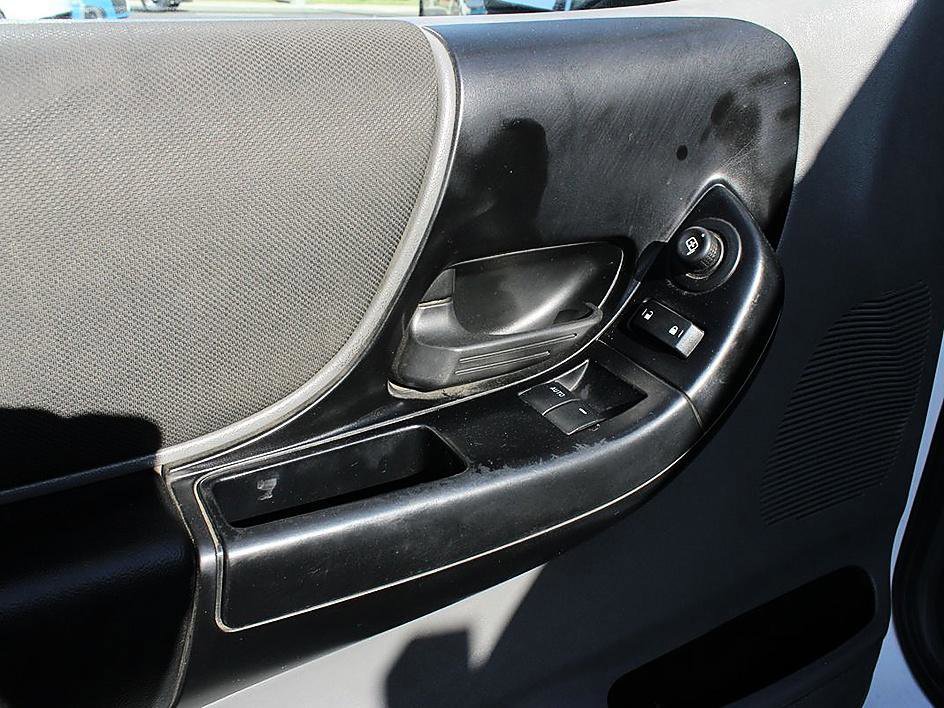 Used 2010 Ford Ranger XLT image 9