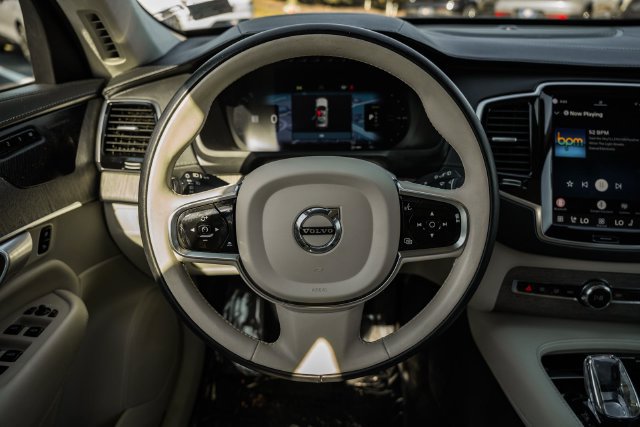 Certified 2024 Volvo XC90 T8 Ultimate w/ Lounge Package AWD/4WD image 29