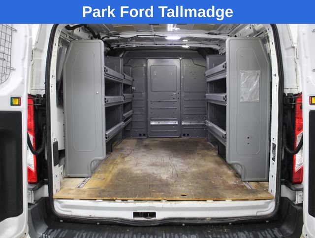 Used 2016 Ford Transit 250 130 Low Roof RWD image 5