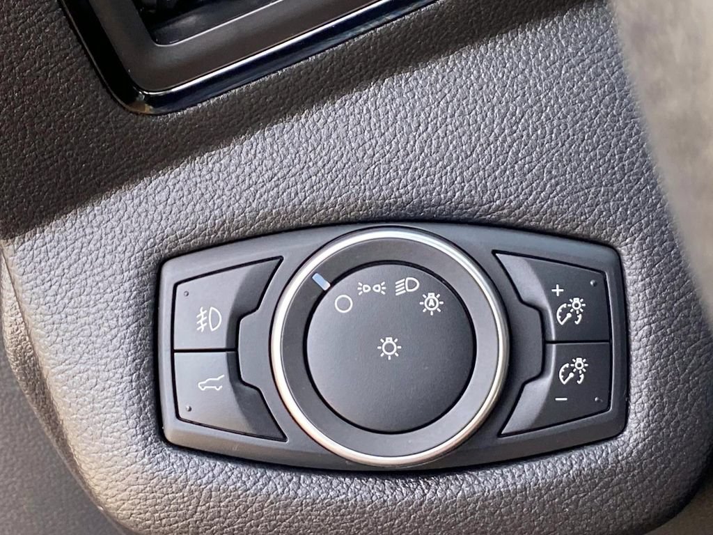 Used 2019 Ford Escape Titanium AWD/4WD image 23