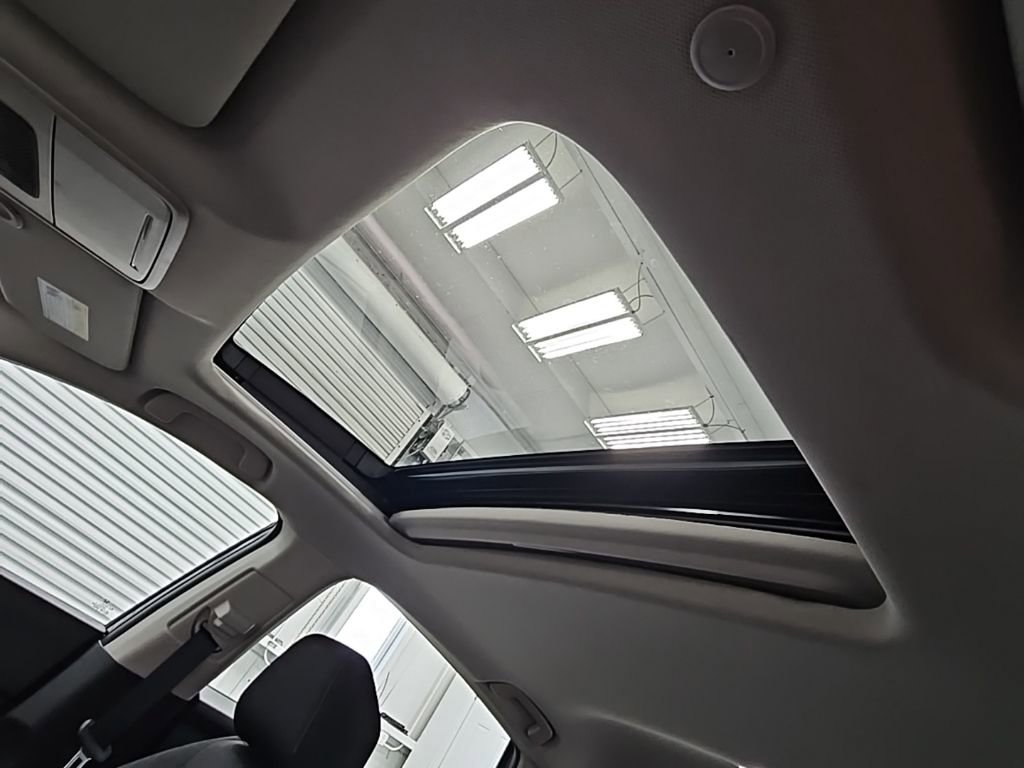 Used 2025 Honda Accord SE image 27