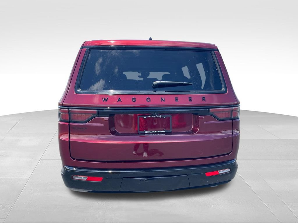 Used 2024 Jeep Wagoneer Series II AWD/4WD image 4