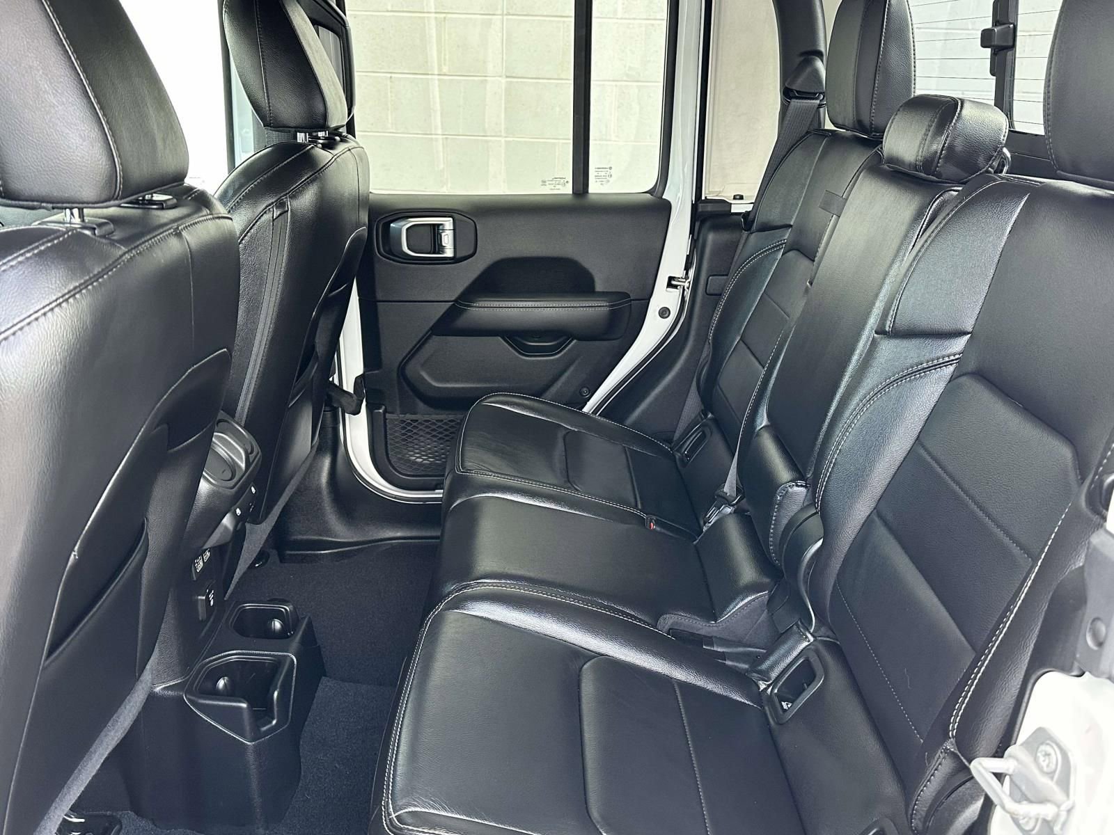 Used 2020 Jeep Gladiator Overland w/ Popular Equipment Package image 14