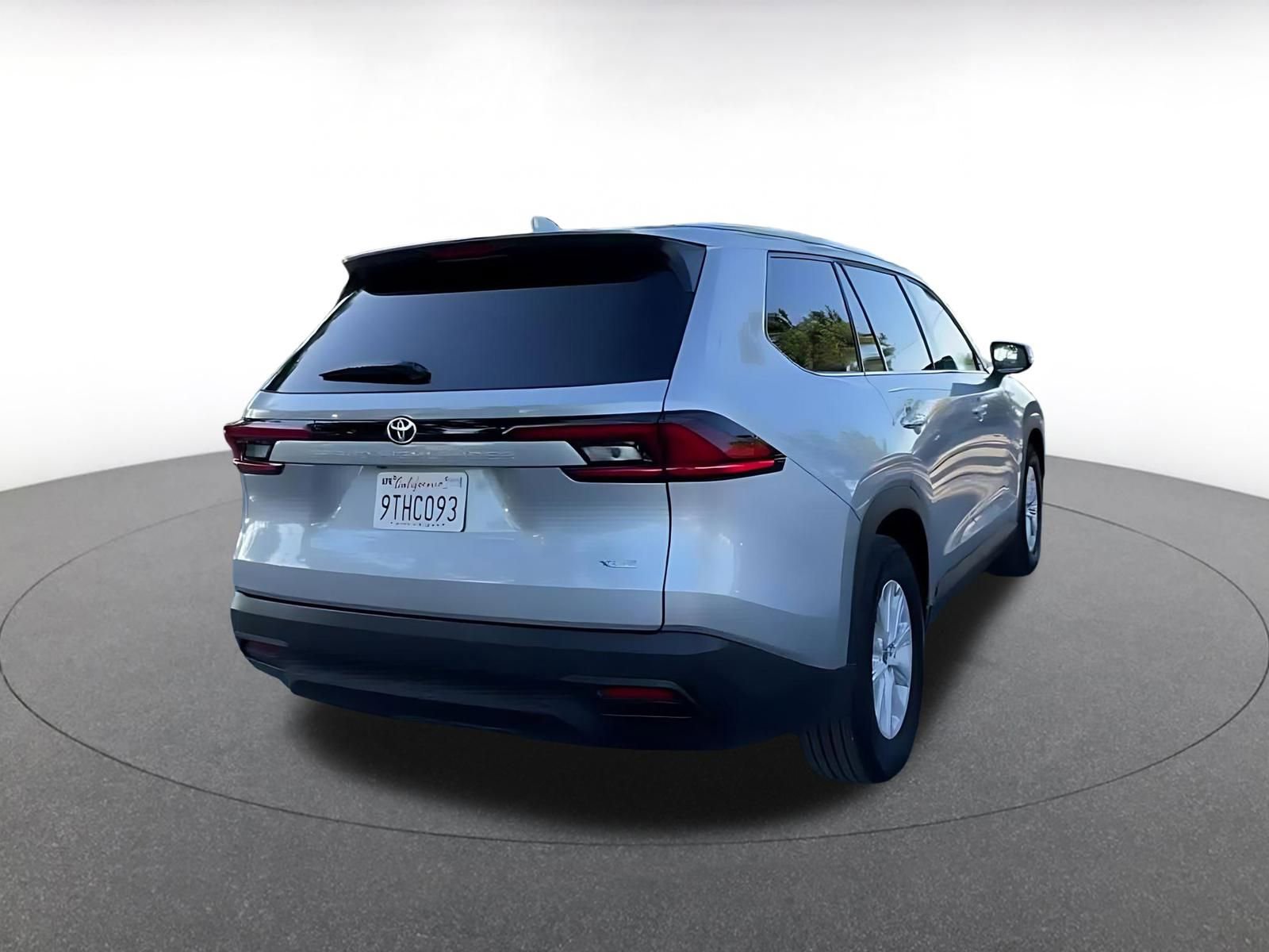 Used 2025 Toyota Grand Highlander FWD image 14