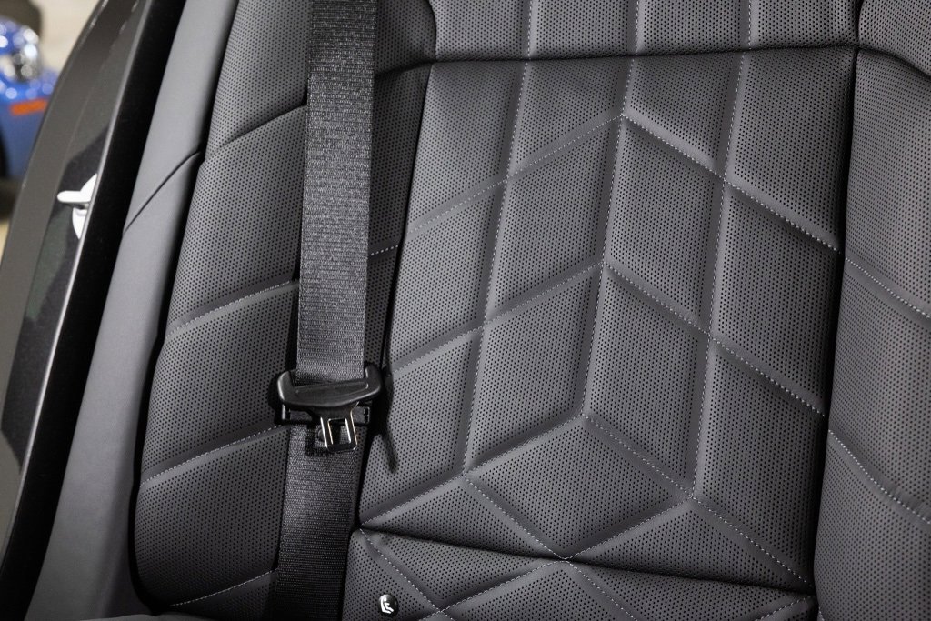 Used 2025 BMW i7 xDrive60 image 28