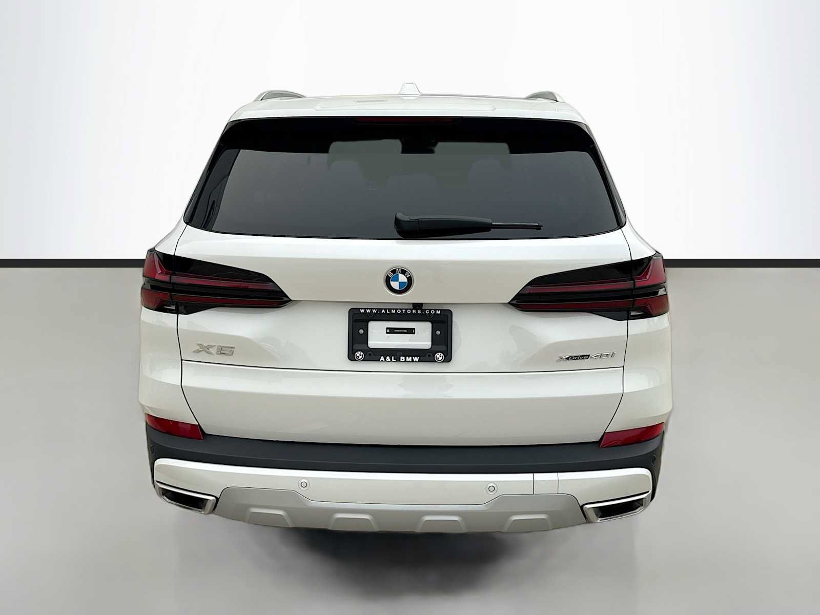 Used 2026 BMW X5 xDrive40i AWD/4WD image 4