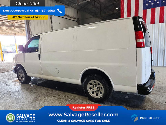 Used 2014 Chevrolet Express 1500 RWD image 3