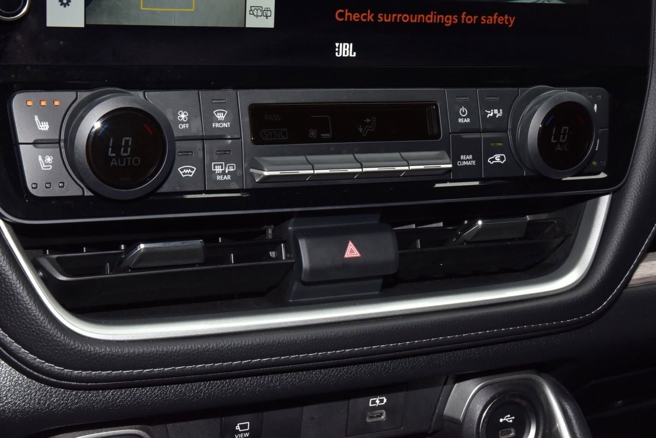 Used 2024 Toyota Grand Highlander FWD image 31
