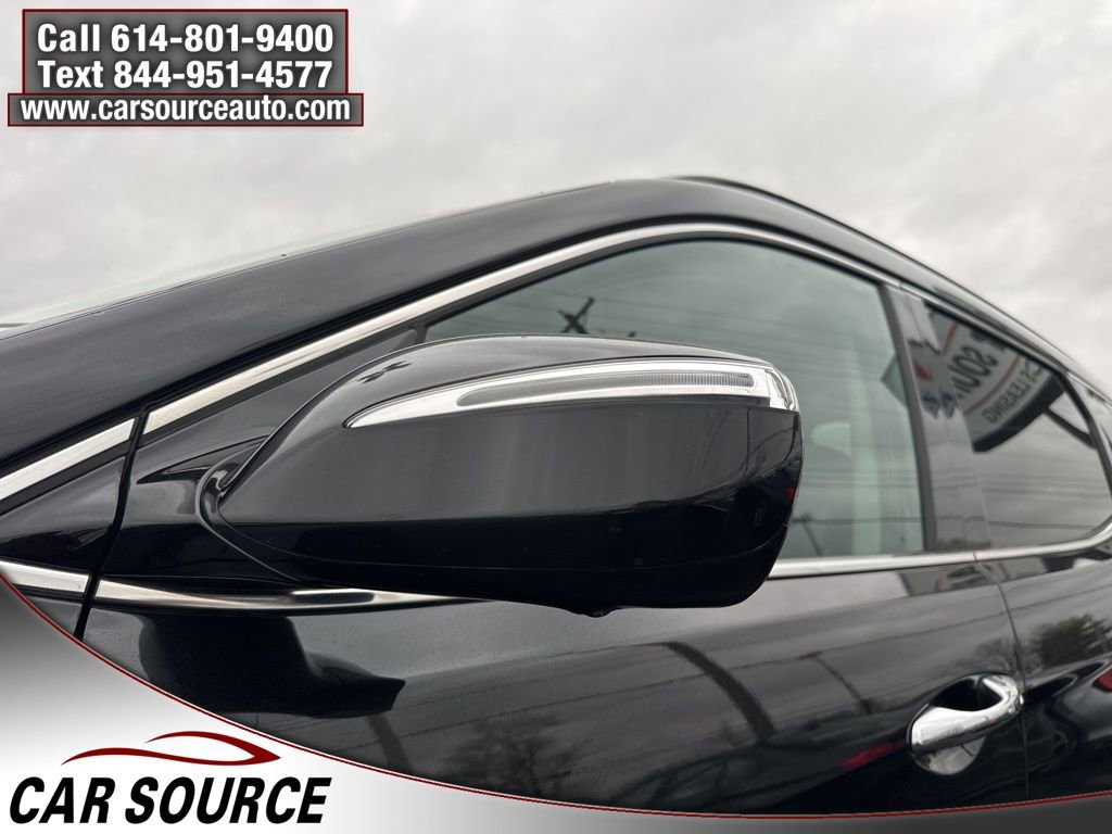 Used 2018 Hyundai Santa Fe Sport w/ Cargo Package image 4