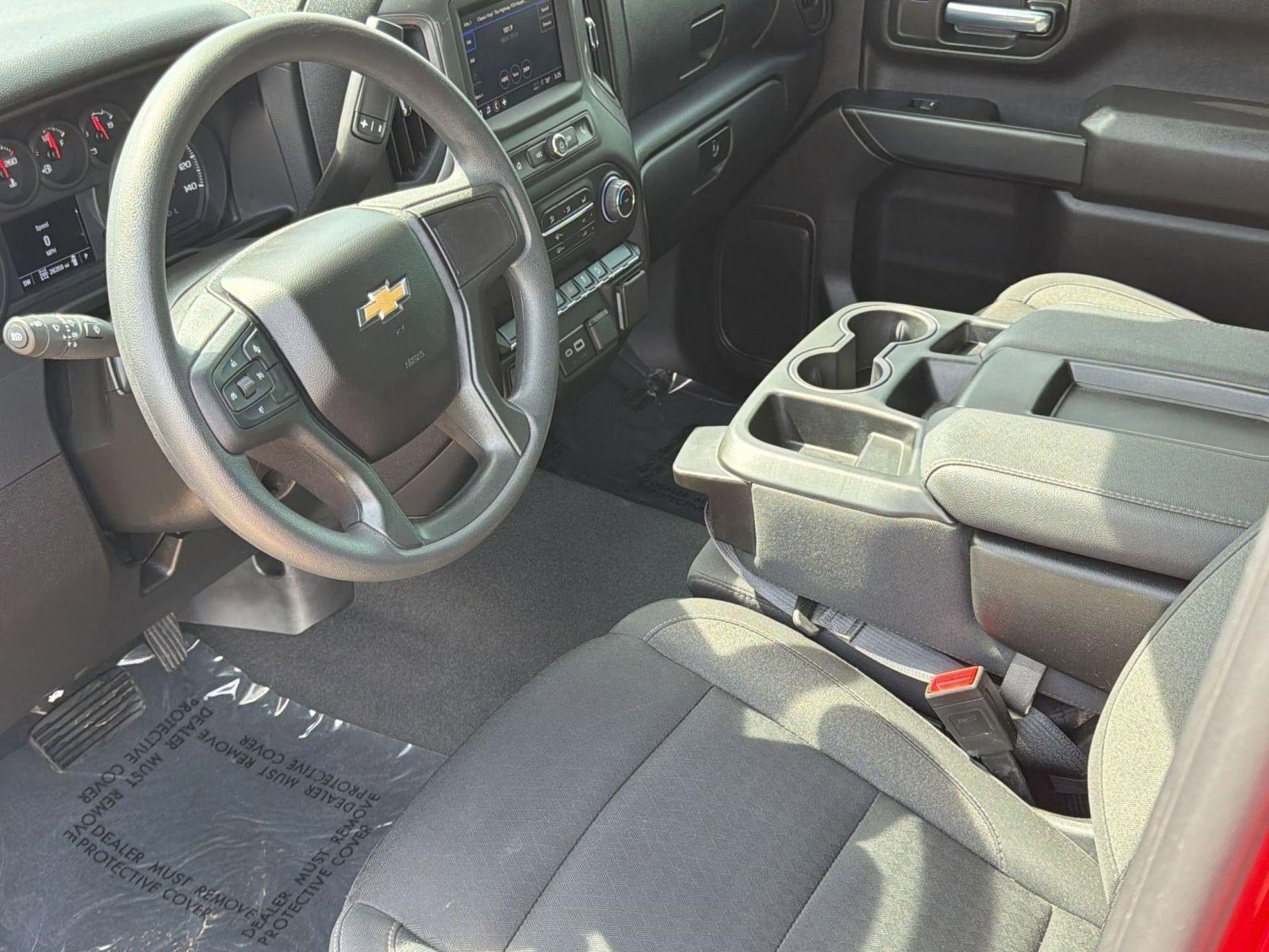 Used 2025 Chevrolet Silverado 2500 Custom w/ Custom Convenience Package image 4