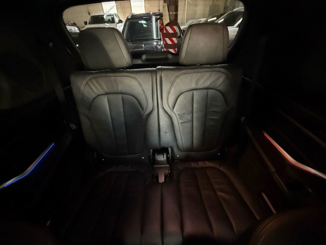 Used 2019 BMW X7 xDrive40i w/ Premium Package AWD/4WD image 18