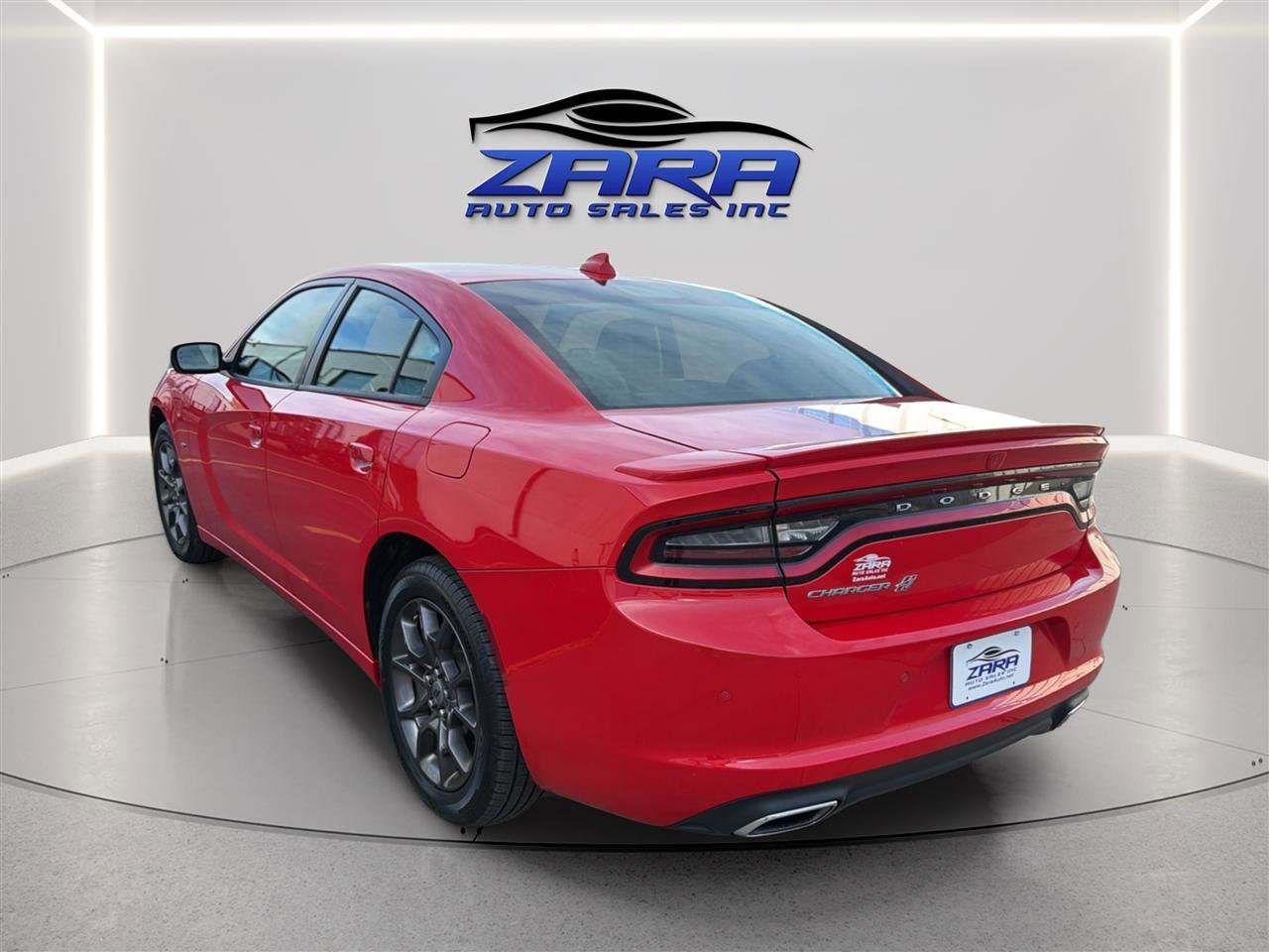 Used 2018 Dodge Charger GT AWD/4WD image 5