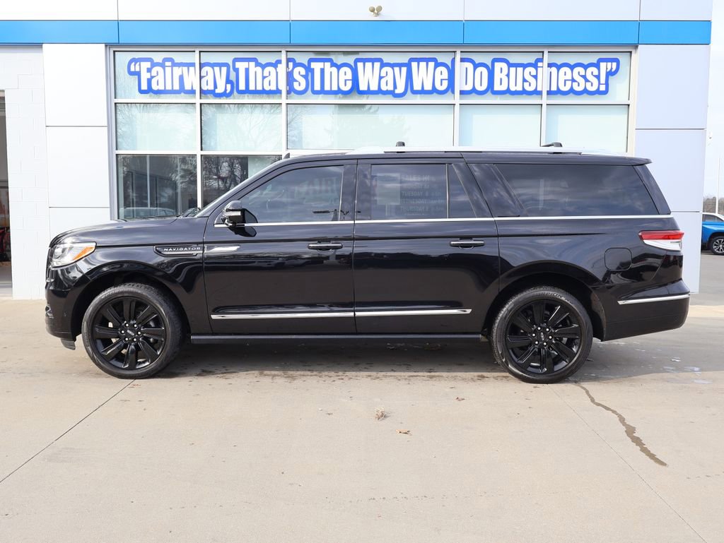 Used 2022 Lincoln Navigator L Reserve image 7