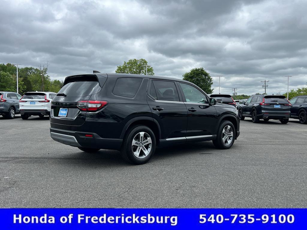 Used 2025 Honda Pilot EX-L image 8