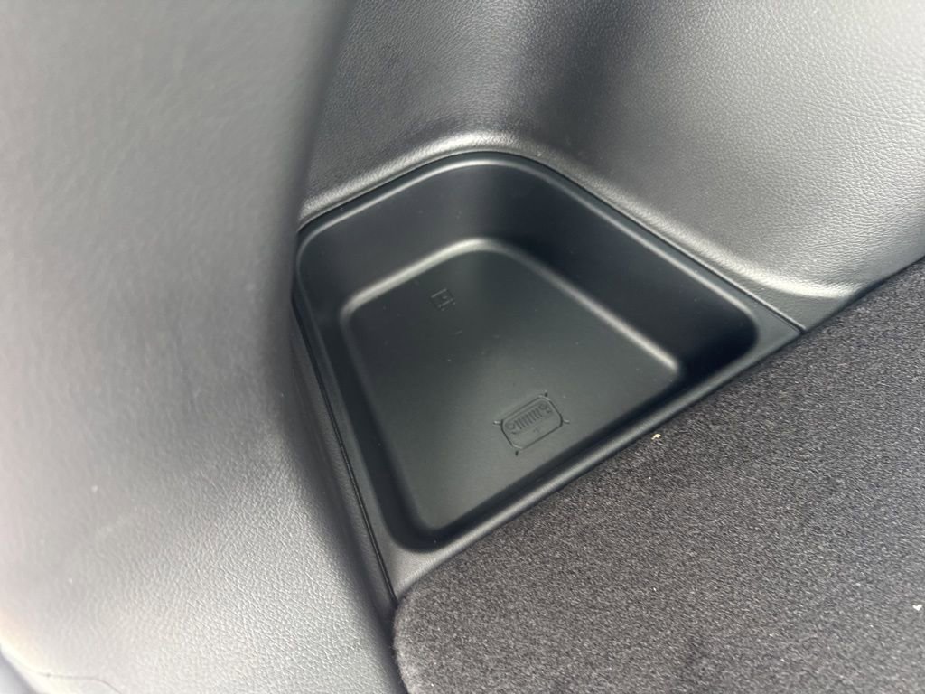 New 2026 Jeep Compass Latitude image 37