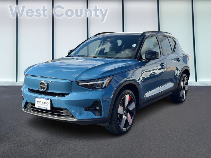 Used 2023 Volvo XC40 Recharge Ultimate w/ Protection Package Premier AWD/4WD image 9