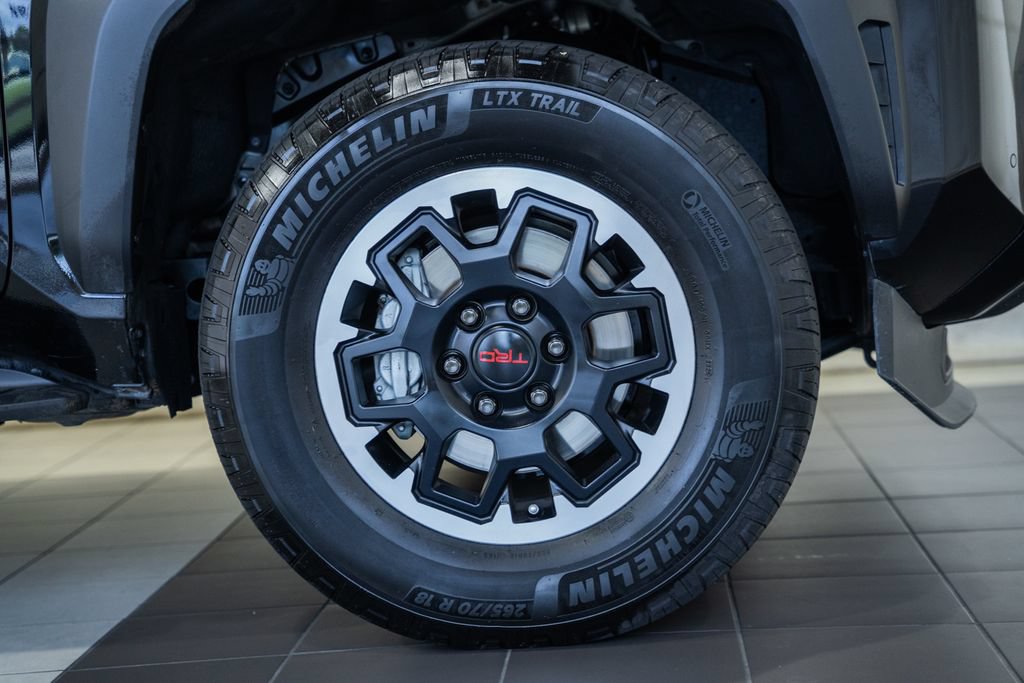Used 2025 Toyota 4Runner TRD Off-Road AWD/4WD image 18