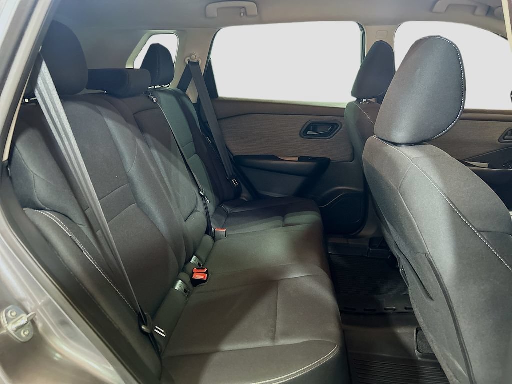 Used 2023 Nissan Rogue S FWD image 23