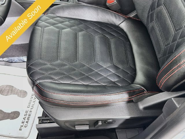 Used 2023 Ford Escape ST-Line Elite w/ Premium Technology Package AWD/4WD image 18