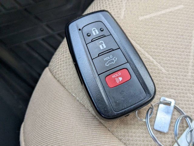 Used 2024 Toyota RAV4 XLE w/ Convenience Package FWD image 30