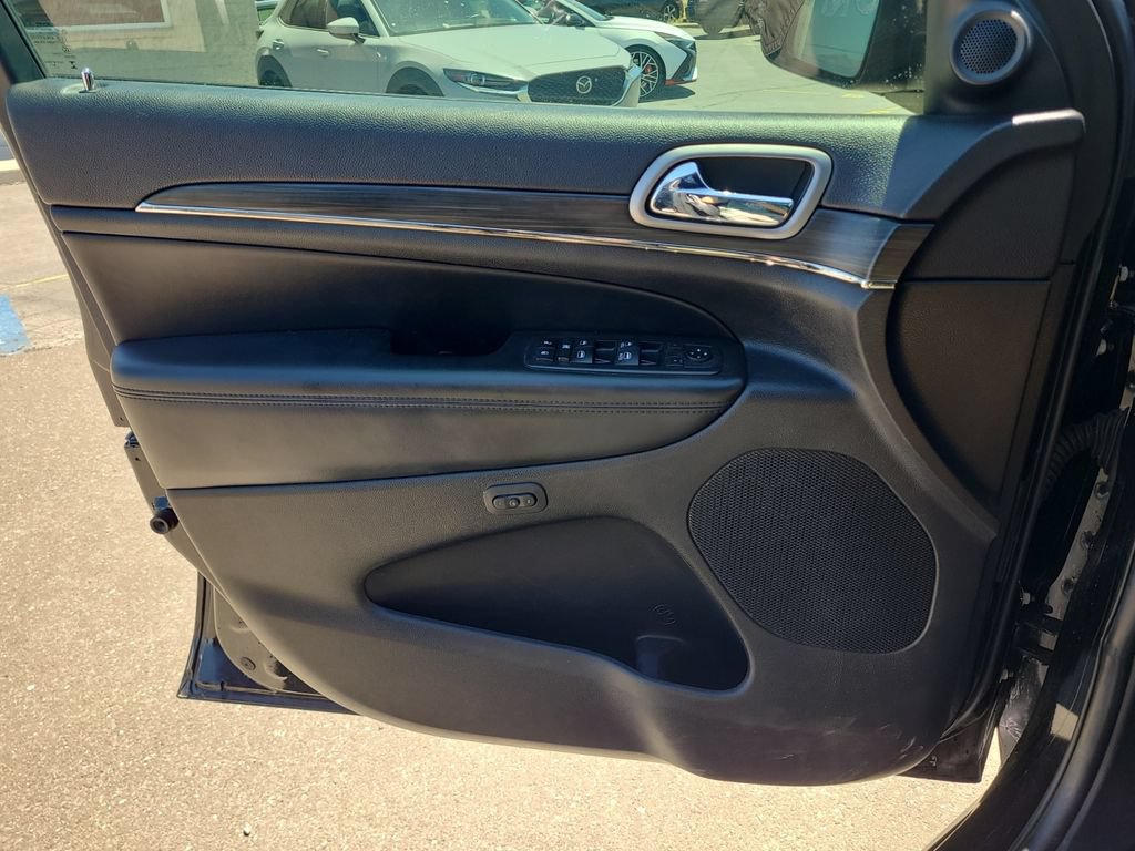 Used 2019 Jeep Grand Cherokee Limited X AWD/4WD image 17