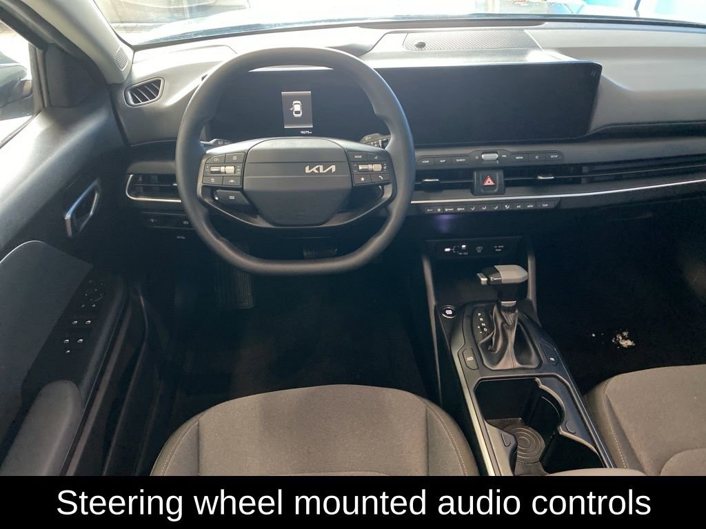 Used 2025 Kia K4 LXS image 5