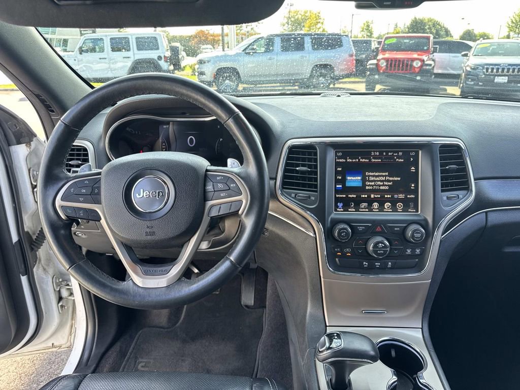 Used 2015 Jeep Grand Cherokee Limited w/ Luxury Group II image 9