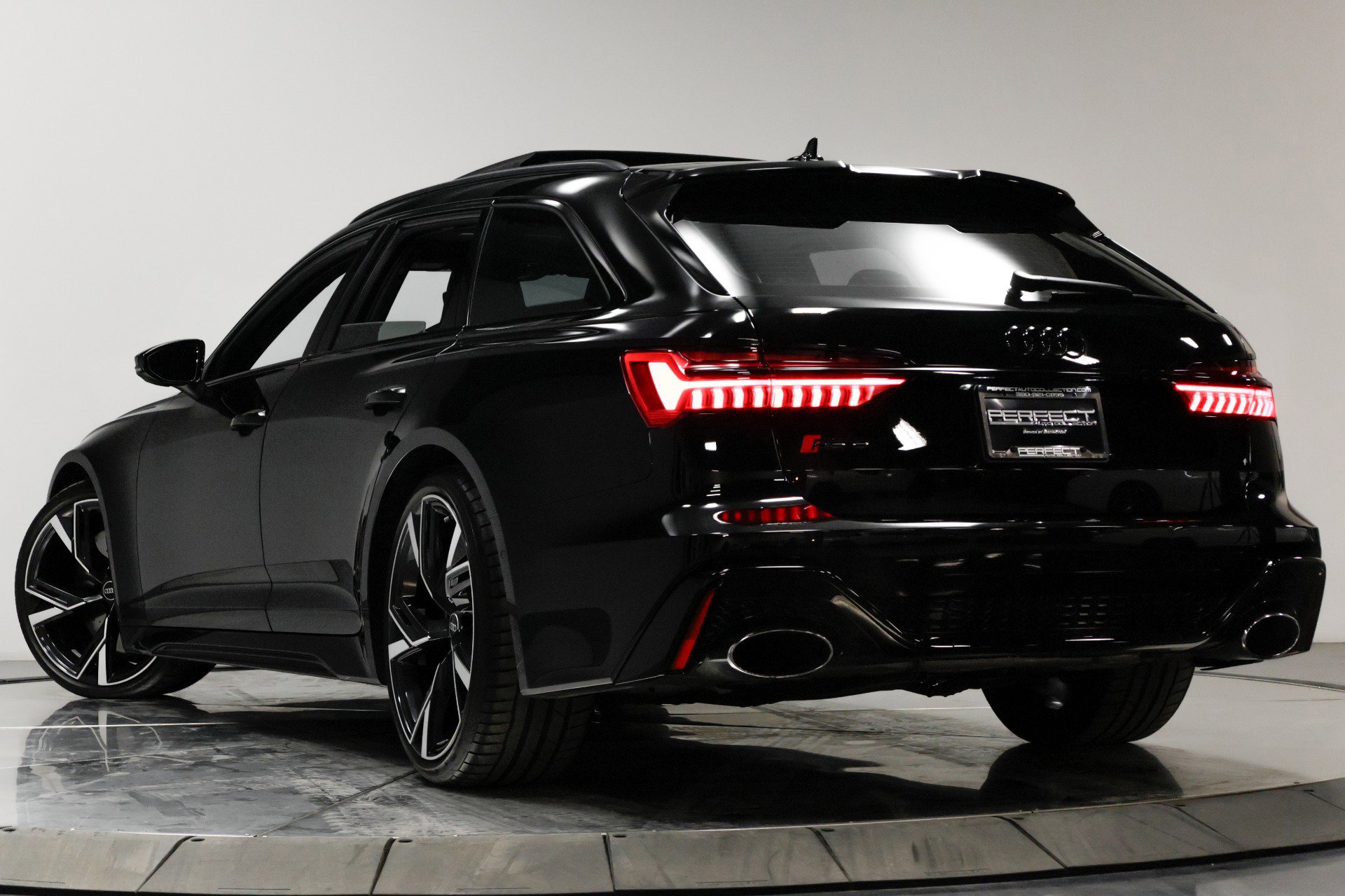 Used 2023 Audi RS 6 image 27