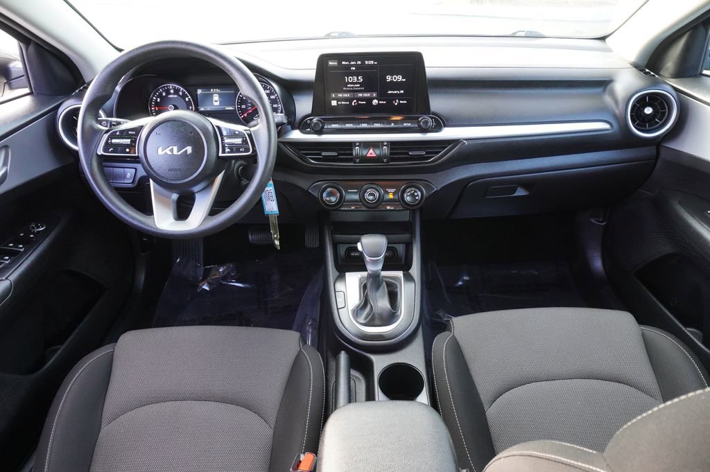 Used 2024 Kia Forte LXS image 11