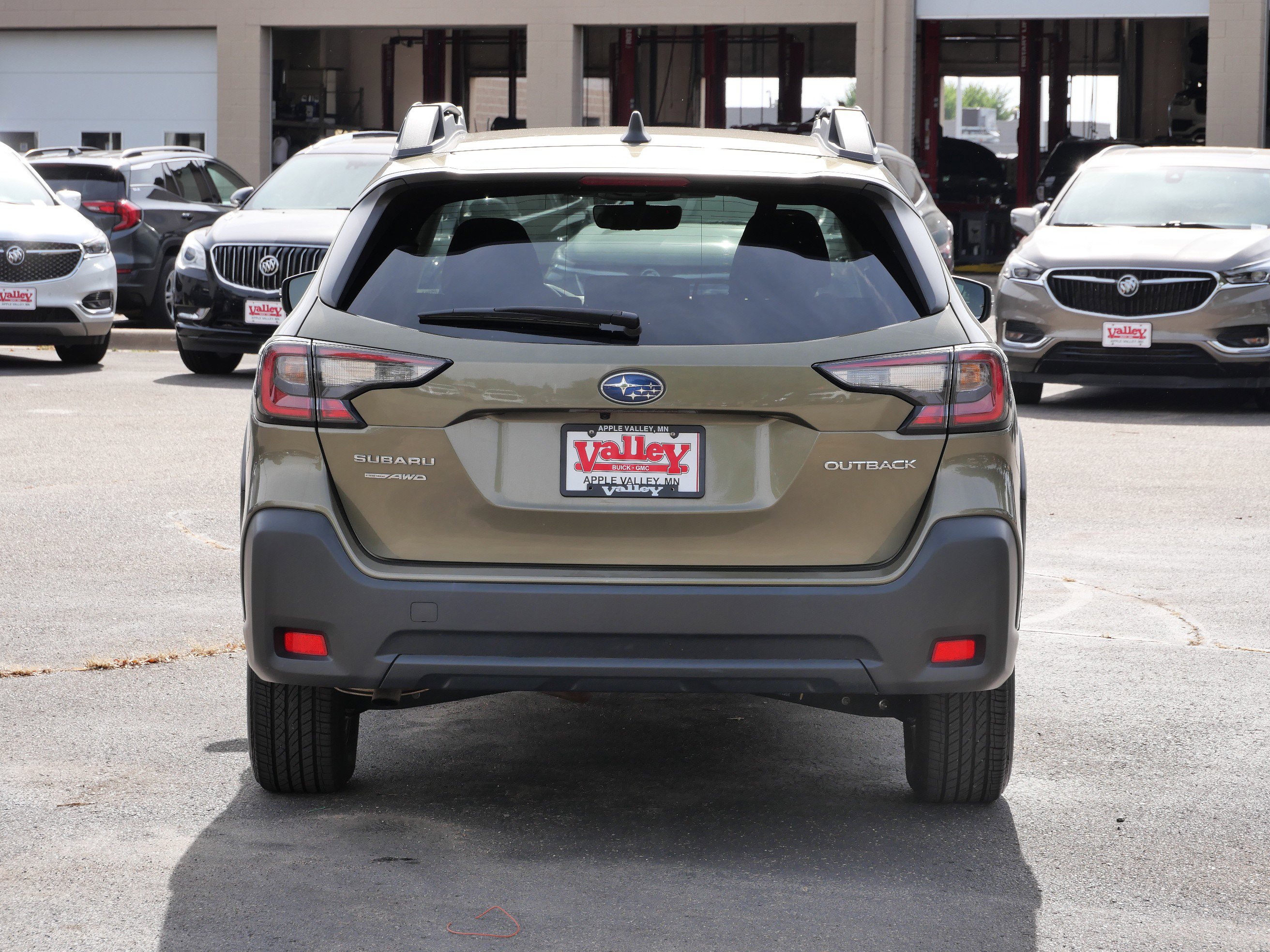 Used 2024 Subaru Outback Premium image 7