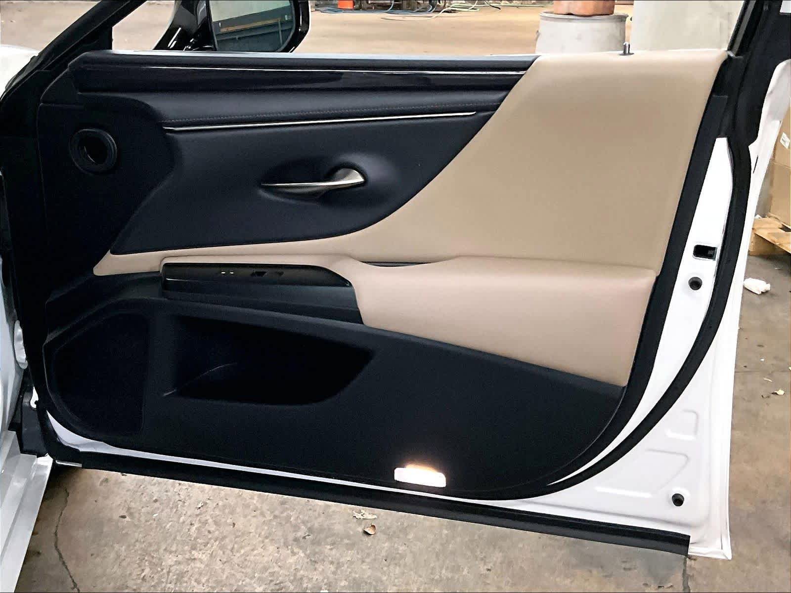 Used 2020 Lexus ES 350 w/ Premium Package FWD image 25