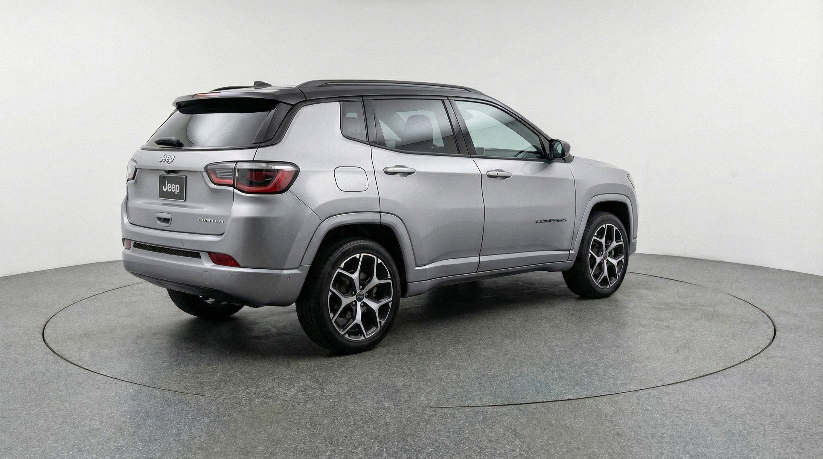 Used 2025 Jeep Compass Limited AWD/4WD image 9