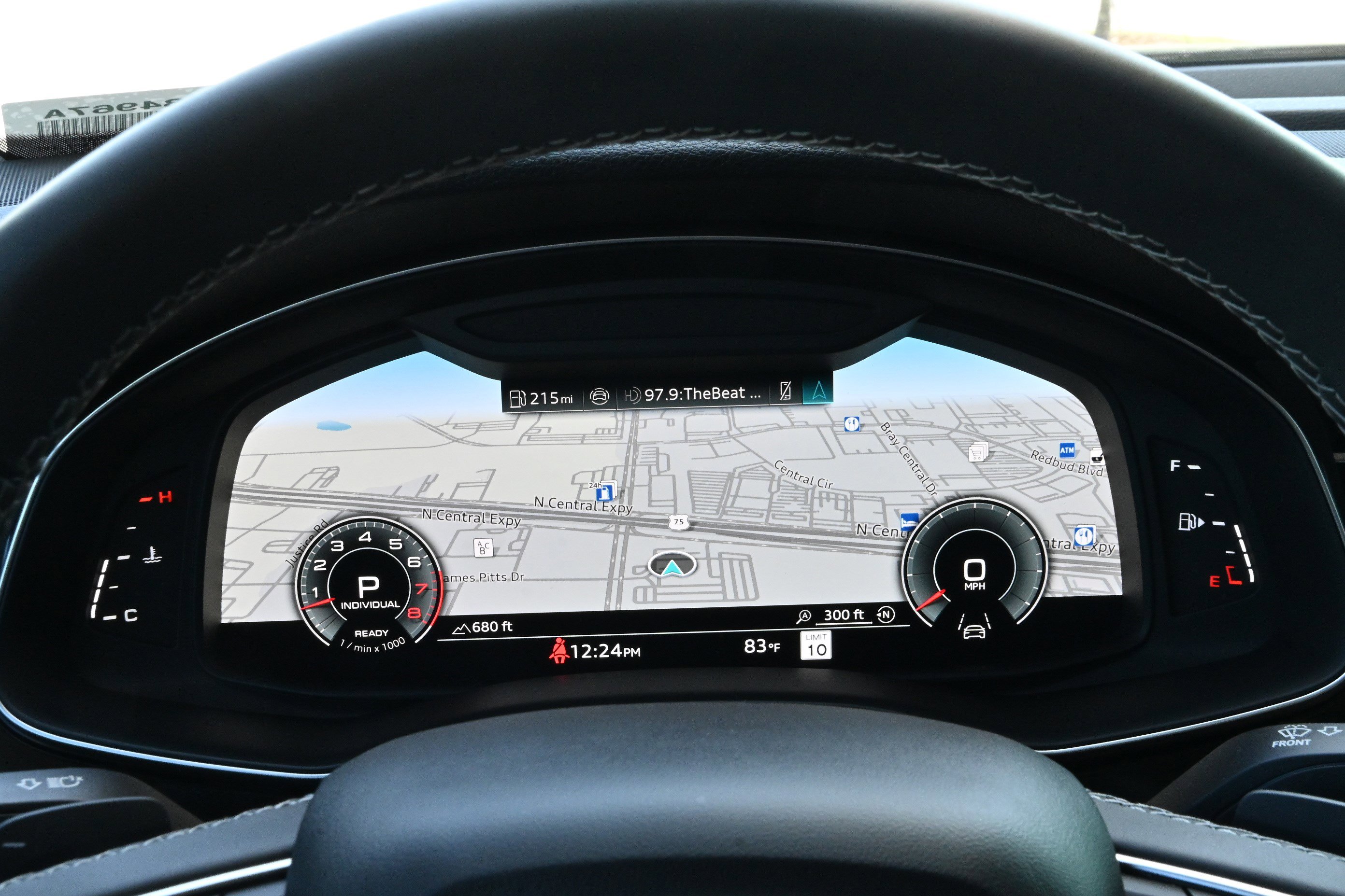 Used 2024 Audi Q8 Premium Plus image 17