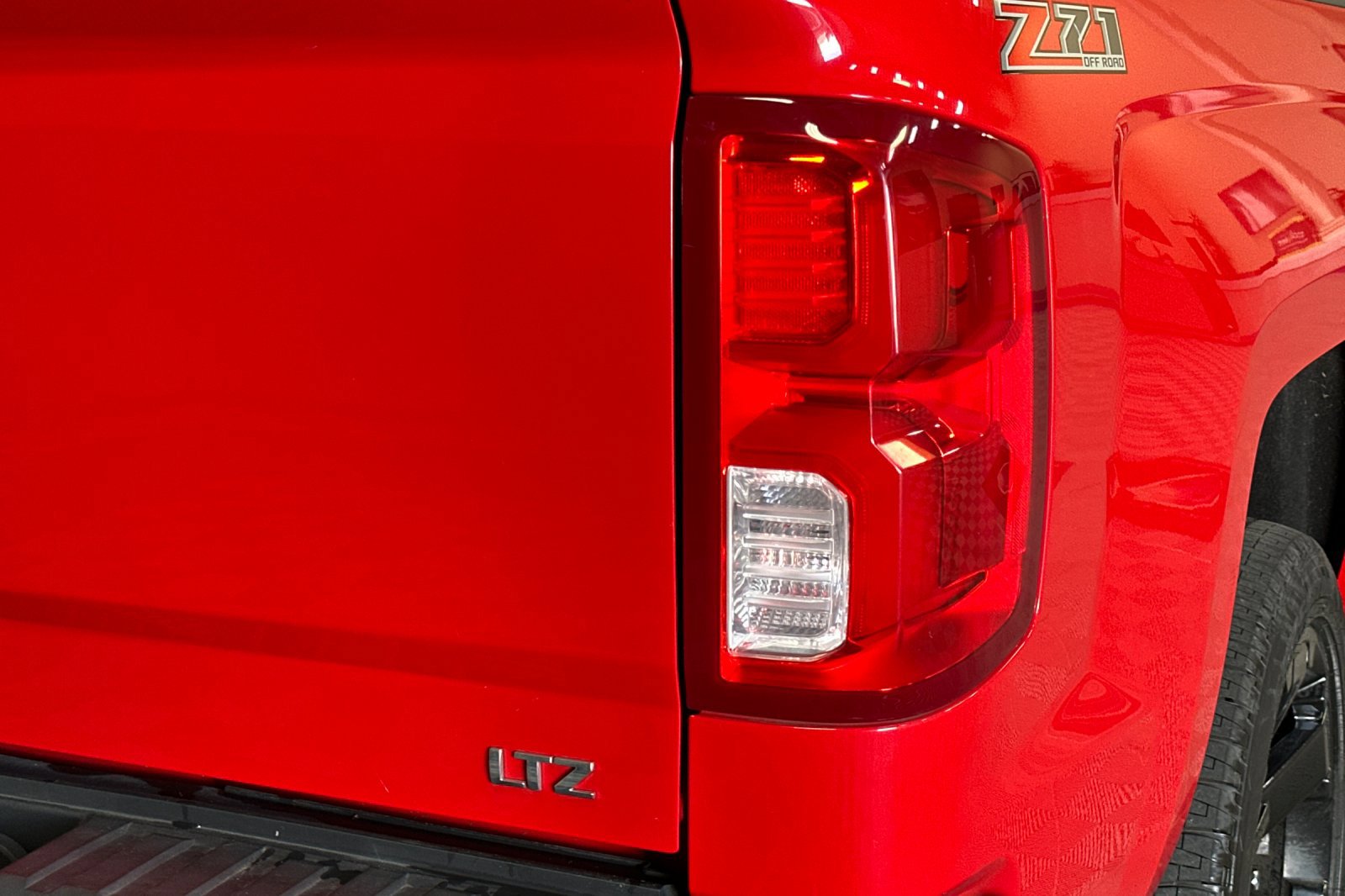 Used 2016 Chevrolet Silverado 1500 LTZ Z71 w/ LTZ Plus Package image 46