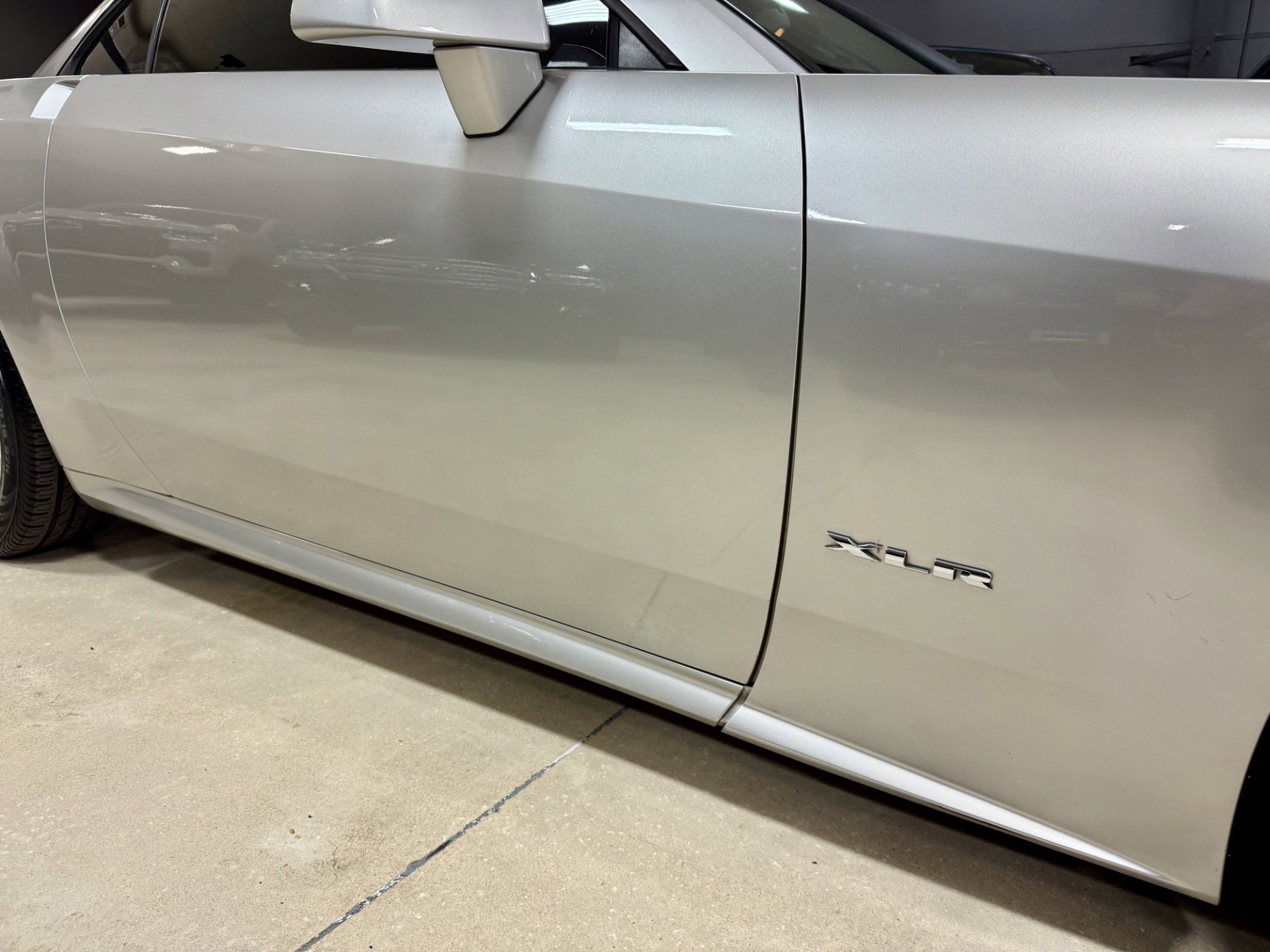 Used 2006 Cadillac XLR image 12