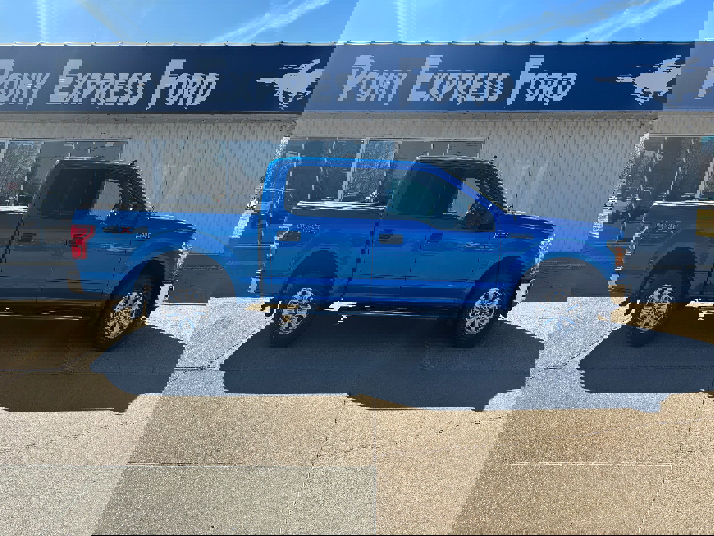 Used 2020 Ford F150 XLT image 2