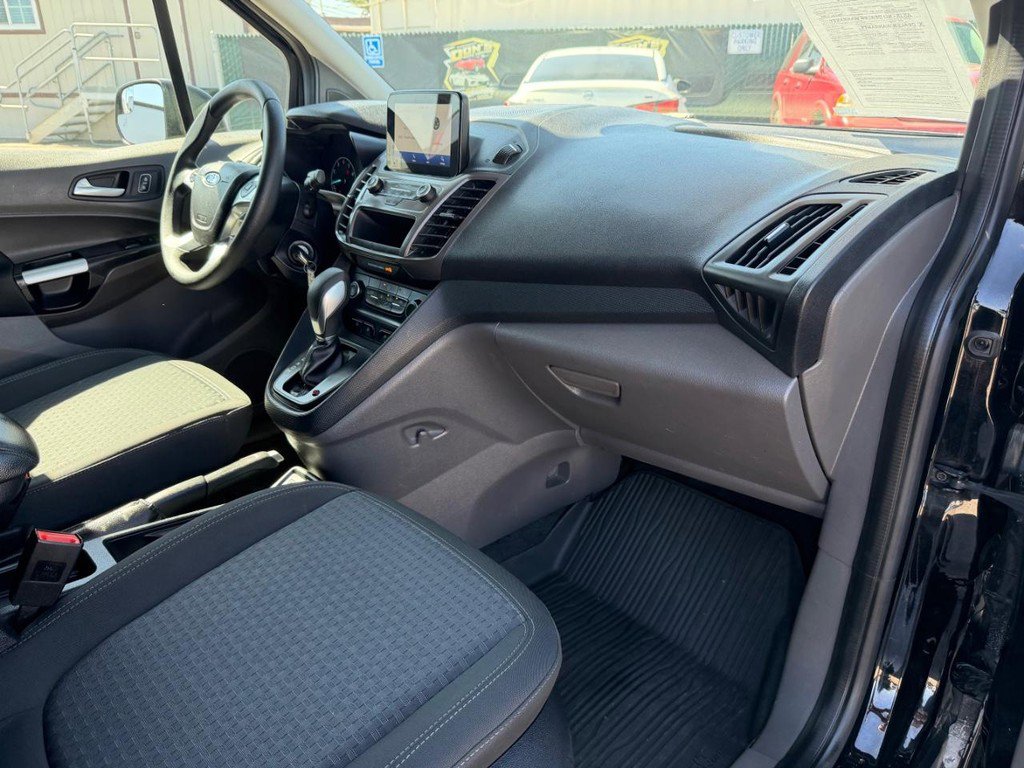 Used 2021 Ford Transit Connect XLT image 29