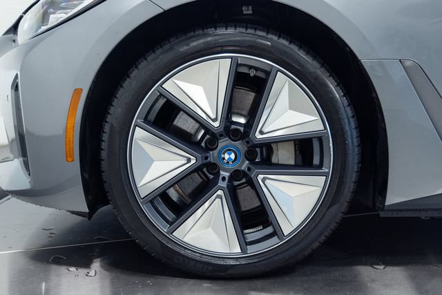 Used 2024 BMW i4 eDrive35 w/ Premium Package RWD image 27