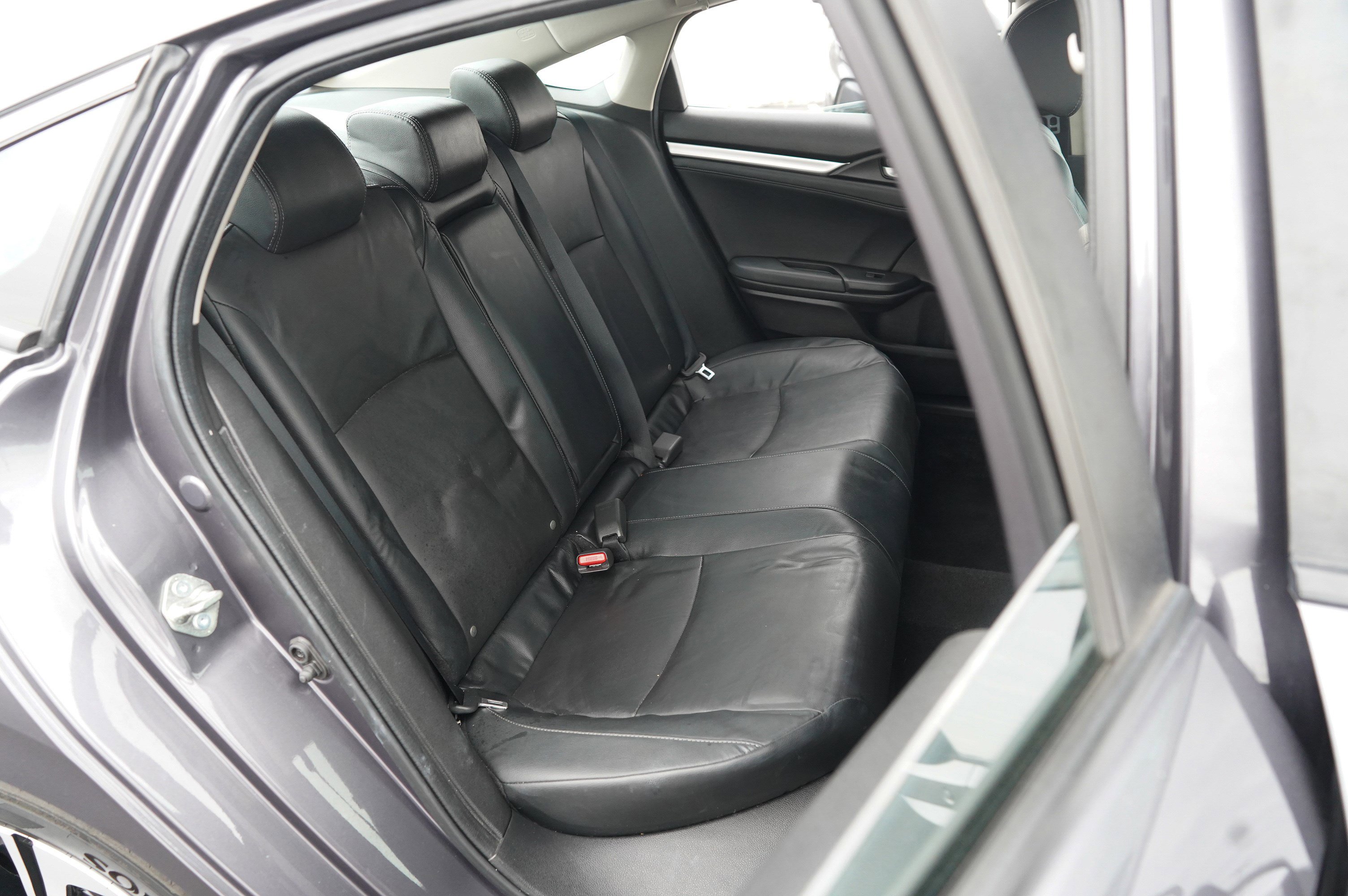 Used 2016 Honda Civic EX-L image 37