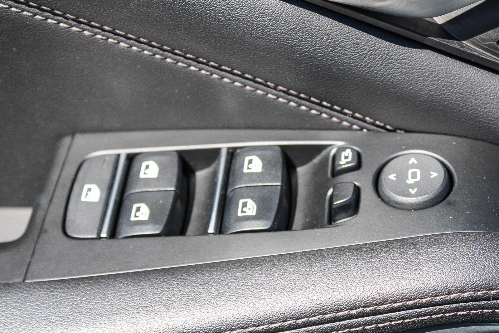 Used 2023 BMW X5 xDrive40i w/ M Sport Package image 20