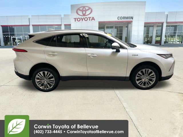 Certified 2021 Toyota Venza Limited image 9