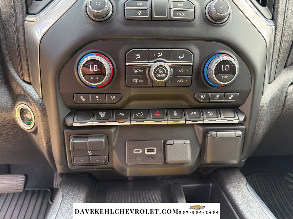 Used 2022 Chevrolet Silverado 3500 LTZ w/ LTZ Plus Package AWD/4WD image 18