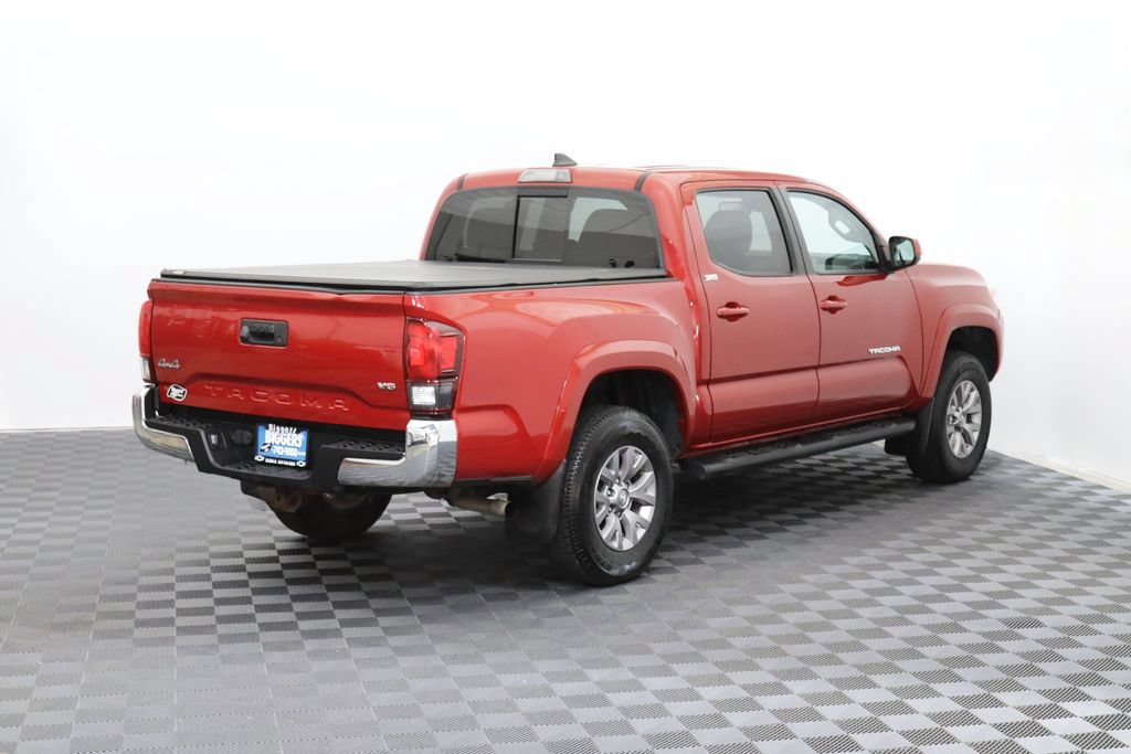 Used 2019 Toyota Tacoma SR5 AWD/4WD image 7