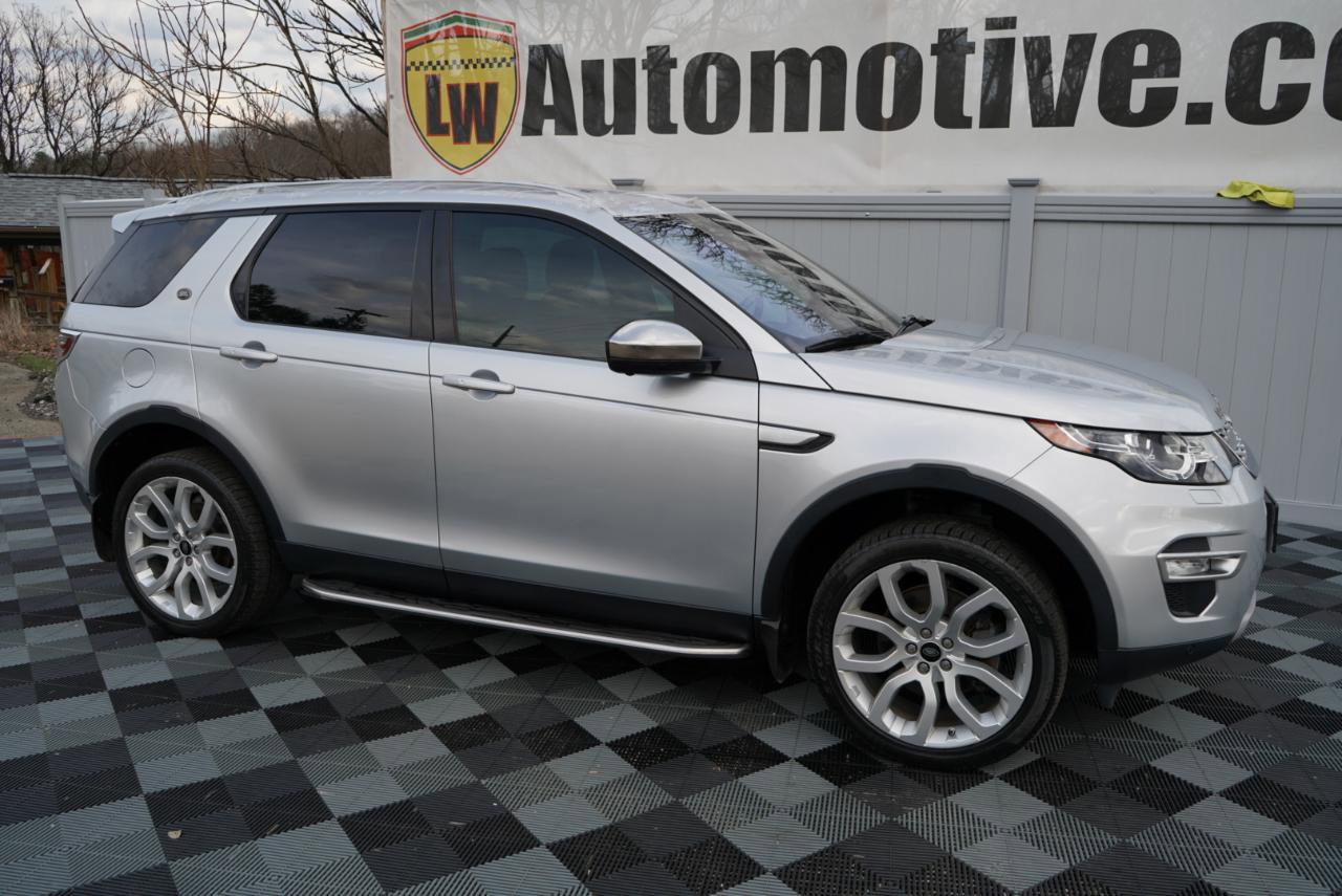 Used 2017 Land Rover Discovery Sport HSE Luxury image 2