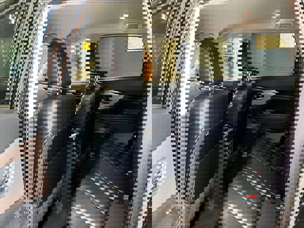 Used 2023 Nissan Murano SV w/ SV Midnight Edition Package image 18