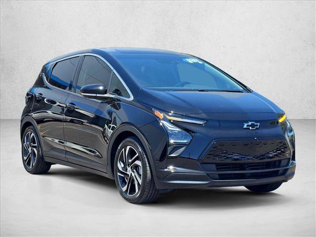 Certified 2023 Chevrolet Bolt LT w/ Infotainment Package FWD image 2