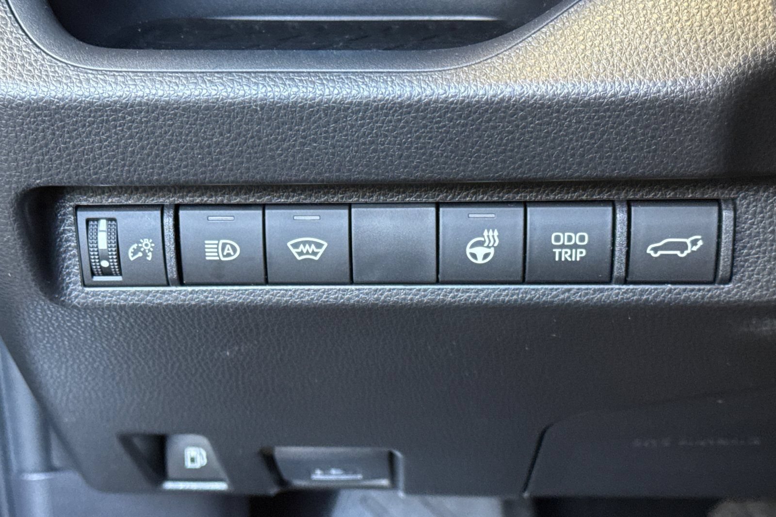Certified 2024 Toyota RAV4 XSE w/ Weather Package AWD/4WD image 34